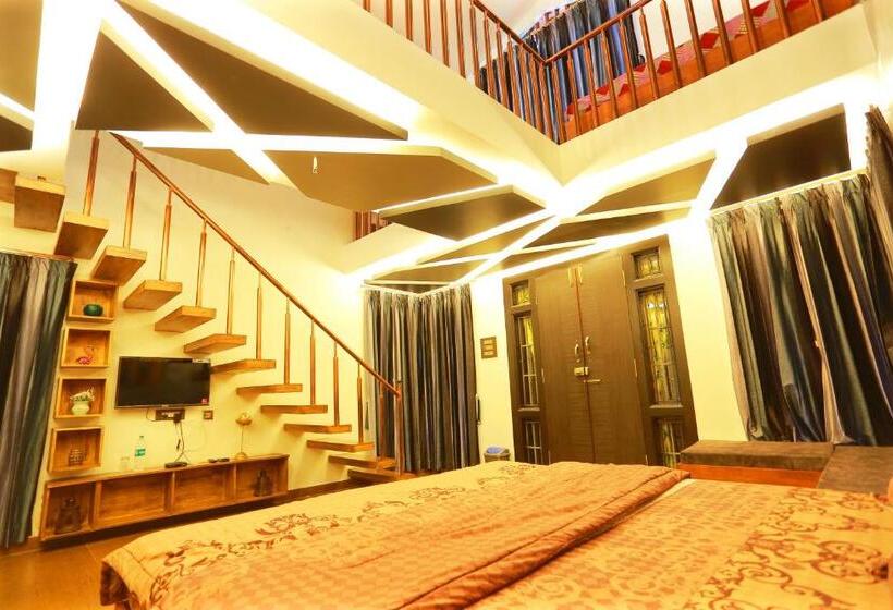 高级家庭房间, Selvamathi Farm Resorts
