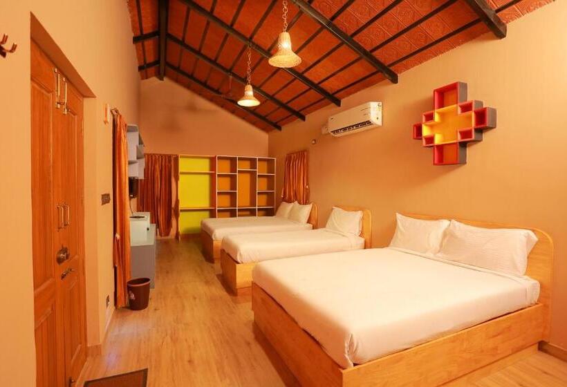 家庭套房, Selvamathi Farm Resorts