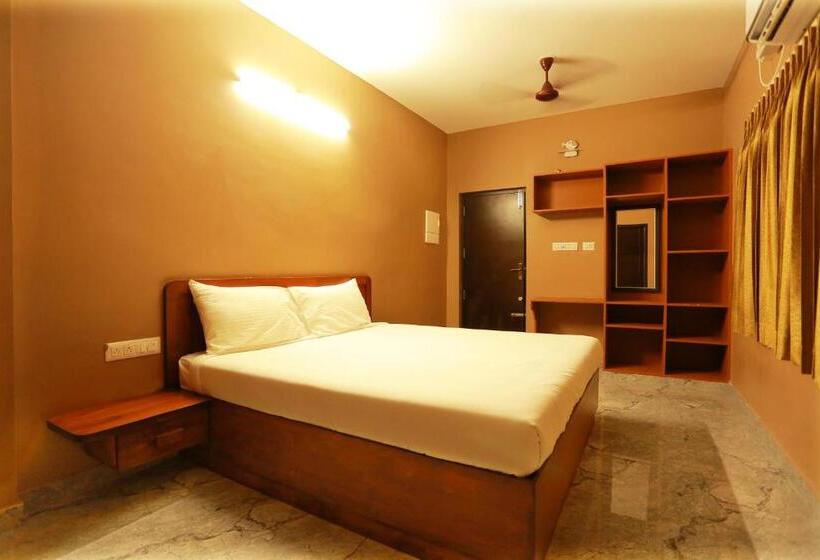 带大床的标准间, Selvamathi Farm Resorts