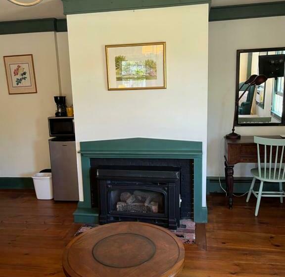 Семейный Полулюкс, Chester Inn