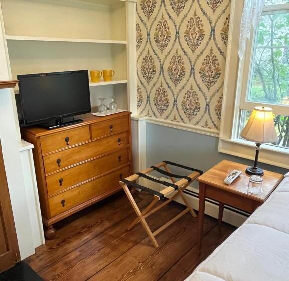 Номер Стандарт с Гидромассажем, Chester Inn