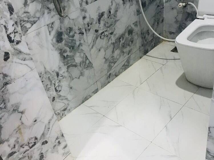 اتاق استاندارد, Umbrella Properties   Eleyele Ibadan