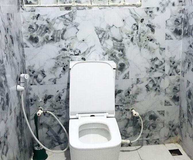 اتاق استاندارد, Umbrella Properties   Eleyele Ibadan