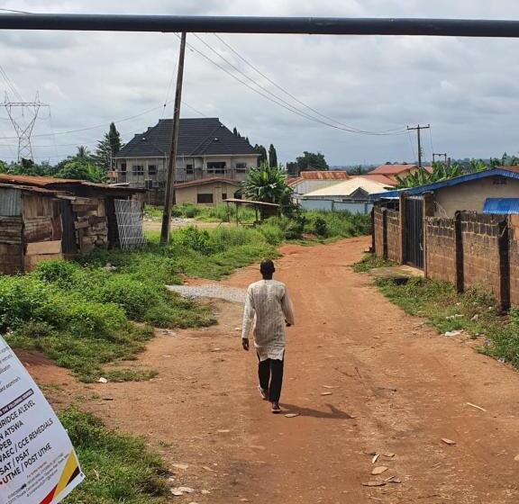 اتاق استاندارد, Umbrella Properties   Eleyele Ibadan