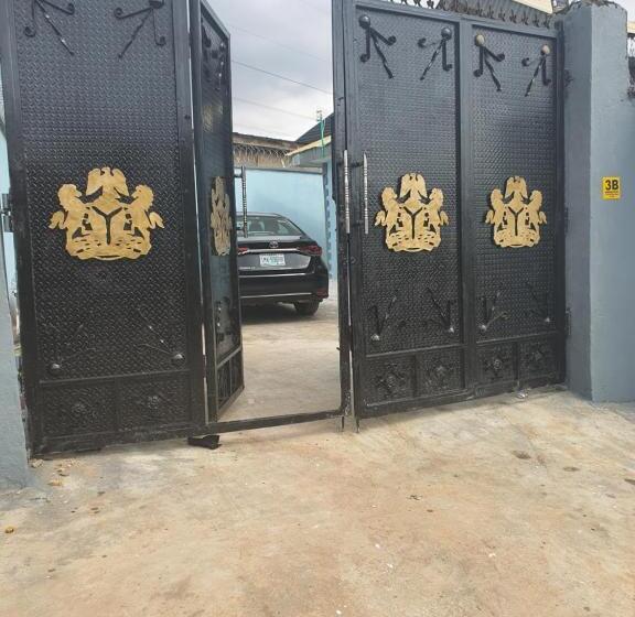 آپارتمان 1 خوابه همکف, Umbrella Properties   Eleyele Ibadan