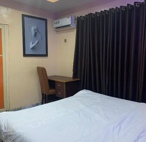 اتاق لوکس, Umbrella Properties   Eleyele Ibadan