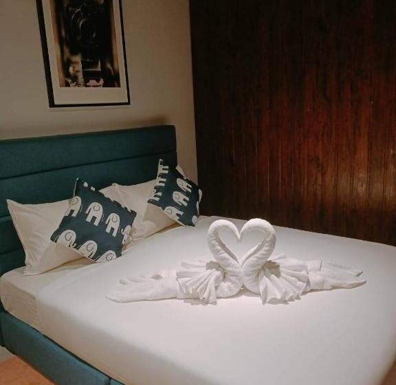 اتاق استاندارد چهار تخته, Icon Hotel Hatyai