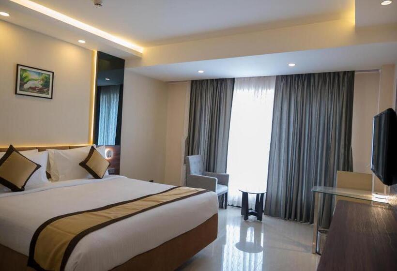 Номер Deluxe, Golden Retreat