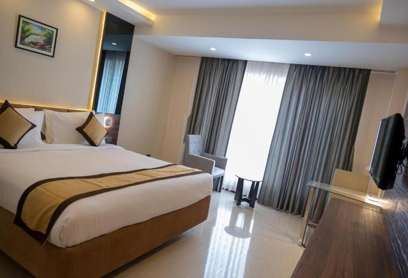Номер Deluxe, Golden Retreat