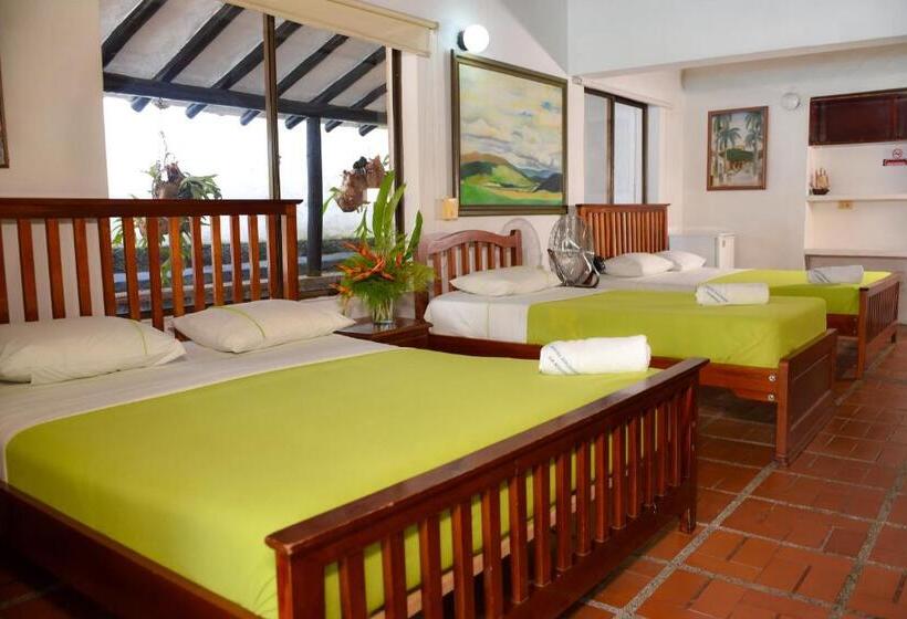 Трехместный Номер Deluxe, Hacienda La Bonita