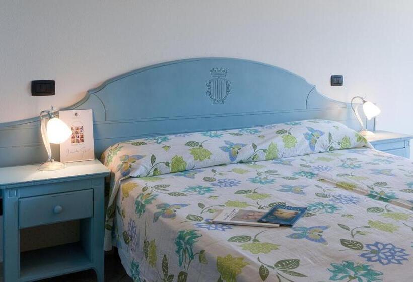 Апартаменты 3 Спальни, Le Residenze Di Santa Costanza   Mirto/corbezzolo