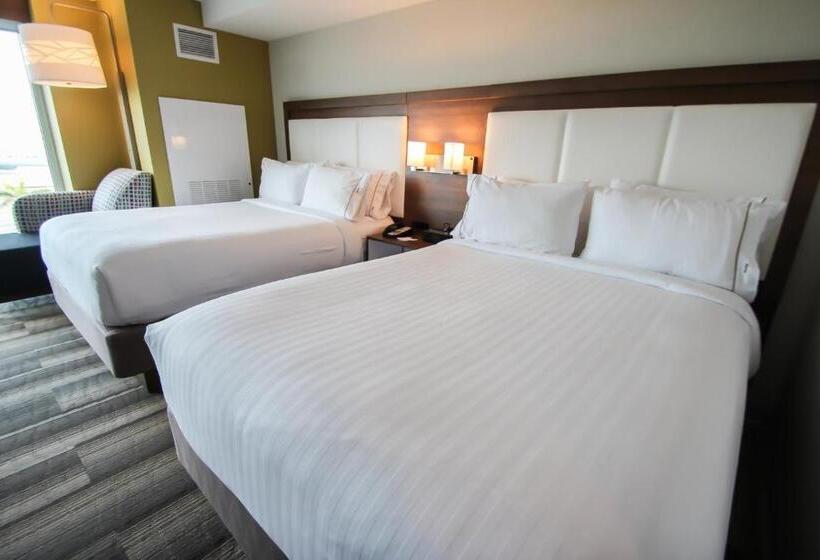 套房, Holiday Inn Express & Suites Miami Airport East, An Ihg