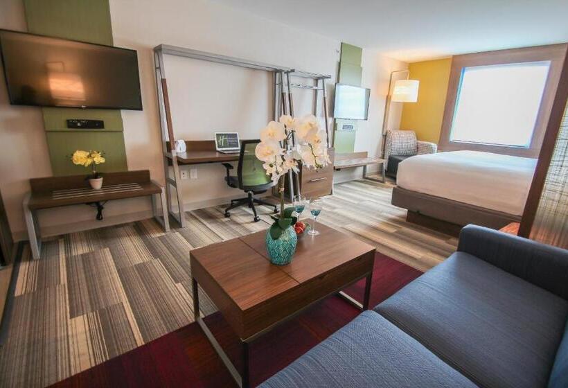 套房, Holiday Inn Express & Suites Miami Airport East, An Ihg
