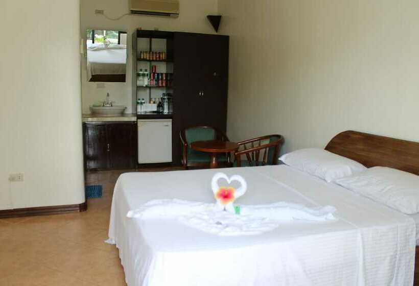 غرفة قياسية, Turtle Inn Resort