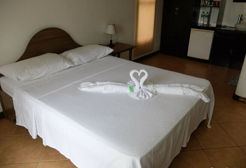 غرفة قياسية, Turtle Inn Resort