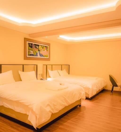 غرفة قياسية, R&n Shullkas Suites