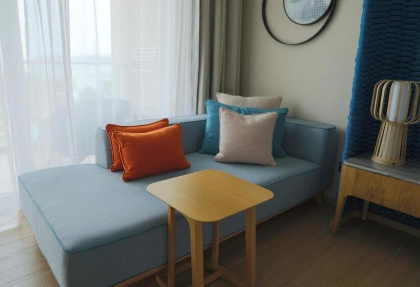 Номер Клуб Кровать Кинг, Hyatt Regency Hainan Ocean Paradise Resort