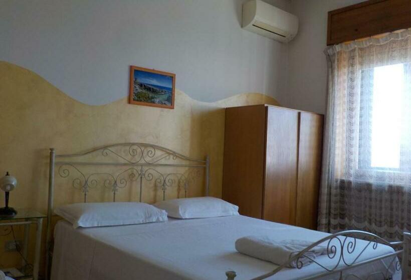 标准三人间, B&b Il Cedro