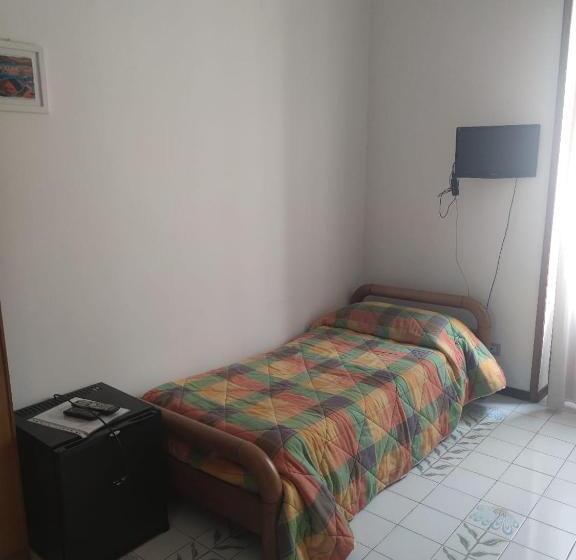 اتاق استاندارد سه نفره, B&b Il Cedro