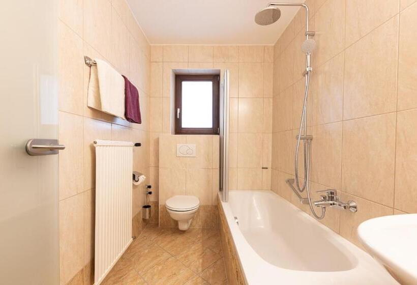 Family Suite, Pension Gulla   Ferienhaus Appartements B&b