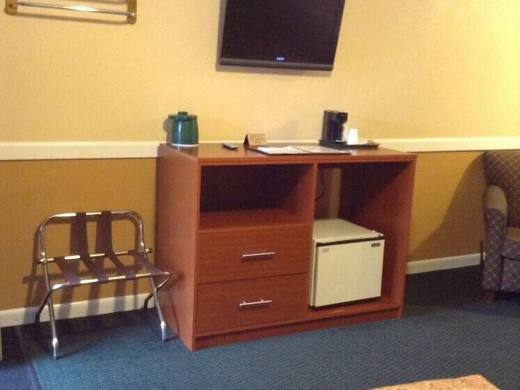 Номер Стандарт, Briarcliff Motel