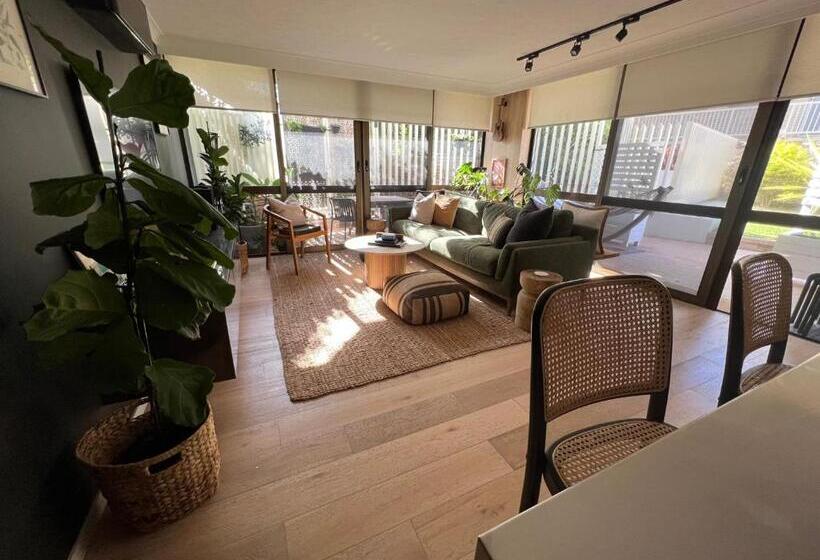 דירת דלוקס 2 חדרי שינה, Breakers North Absolute Beachfront Apartments