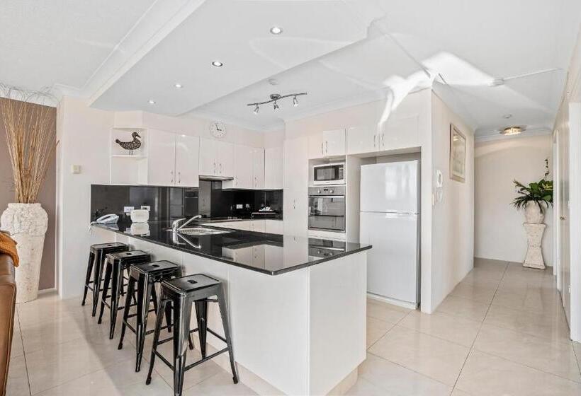 דירת חדר סופריור, Breakers North Absolute Beachfront Apartments