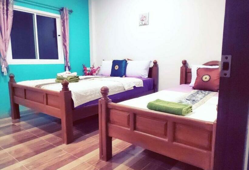 Номер Стандарт Трехместный, Baan Haneen At Lanta