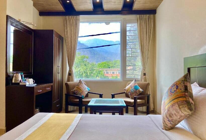 اتاق اجرایی با تخت بزرگ, Green View By Green Tree Hotels