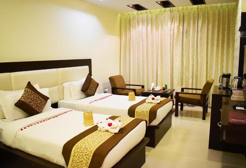 اتاق اجرایی با تخت بزرگ, Green View By Green Tree Hotels