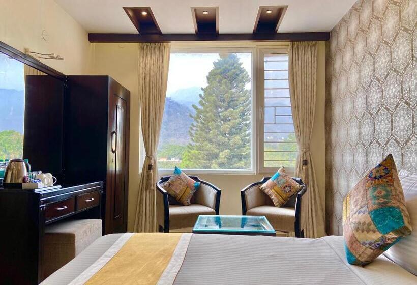 اتاق سوپریور با تخت بزرگ, Green View By Green Tree Hotels