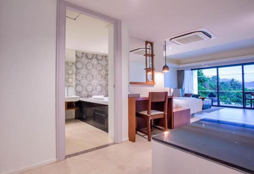 디럭스 룸 바다 전망, Zenmaya Oceanfront Phuket, Trademark Collection By Wyndham