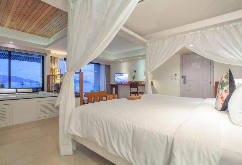 스위트 킹사이즈 침대, Zenmaya Oceanfront Phuket, Trademark Collection By Wyndham