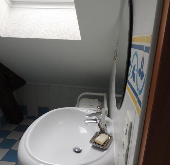 Номер Стандарт, Chambre D Hôtes De Charleval