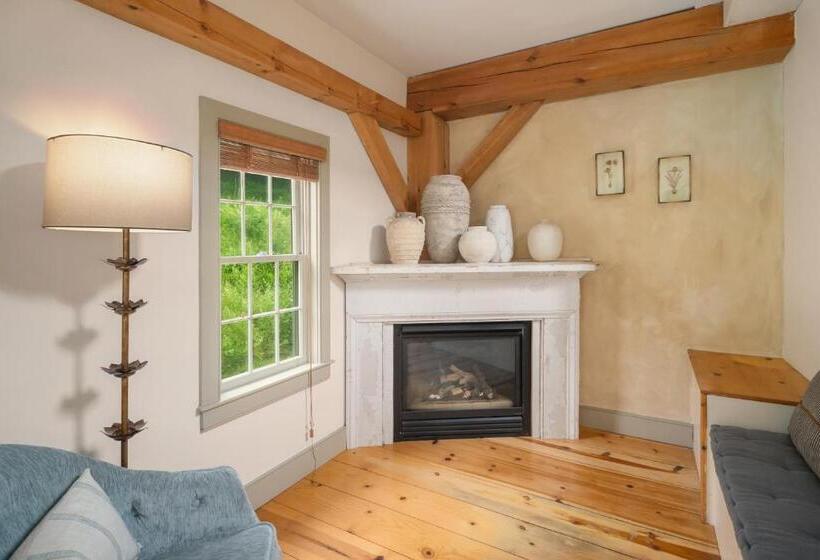 Люкс Дюплекс, Inn At Silver Maple Farm