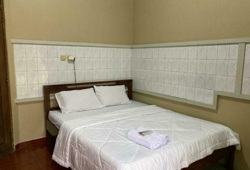 Номер Стандарт, Flamboyan Homestay 1 Dieng Syariah Redpartner