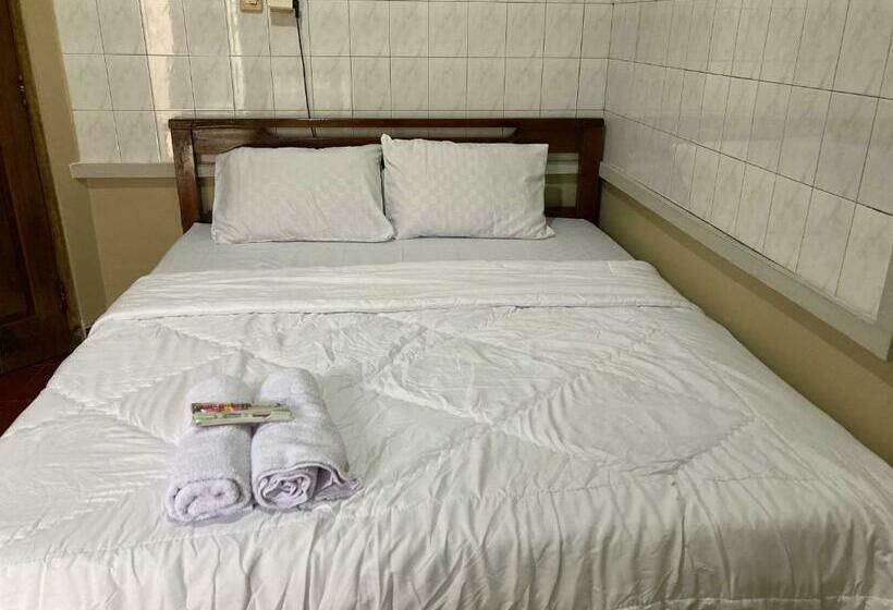 Номер Стандарт, Flamboyan Homestay 1 Dieng Syariah Redpartner