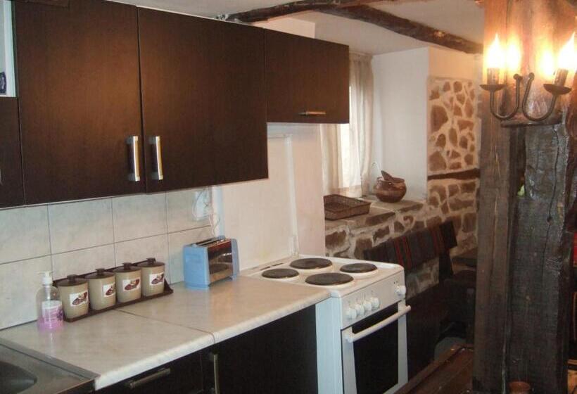 Дом 1 Спальня, Vitanova Guest House