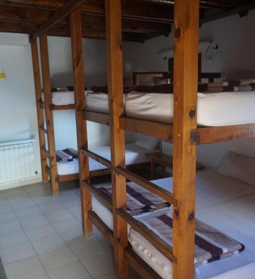 Кровать в Общей Комнате, Albergue De Liri