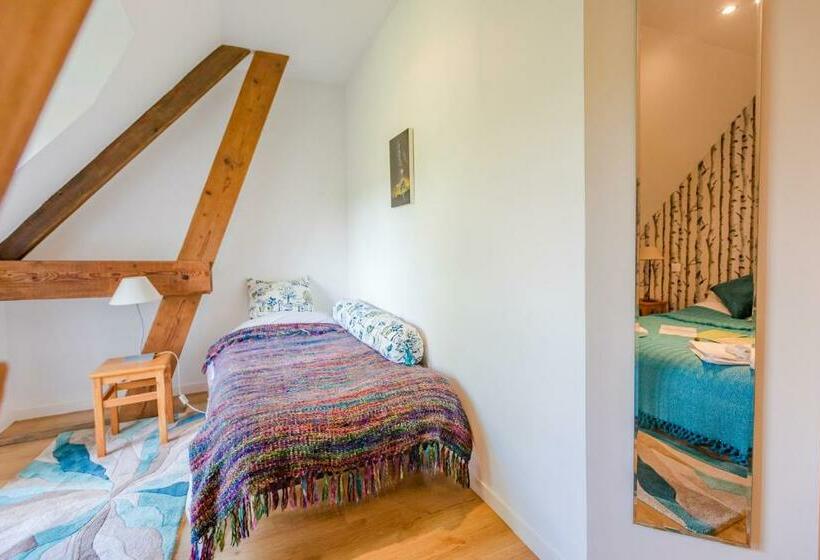 Номер Стандарт Трехместный, Normandy Inn