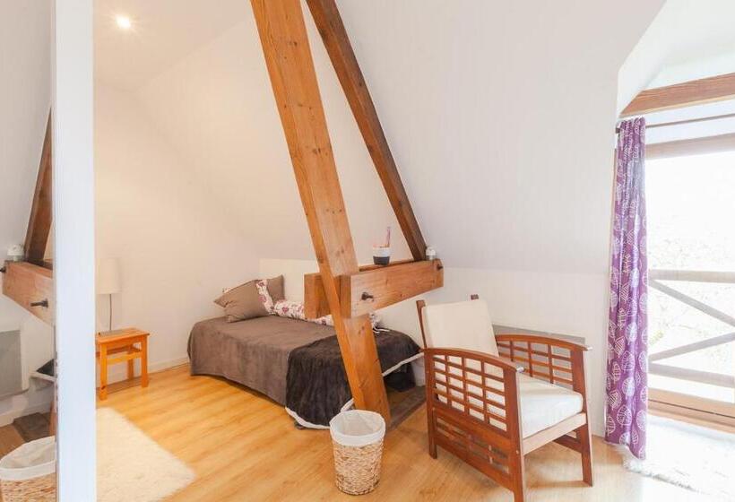 Номер Стандарт Трехместный, Normandy Inn