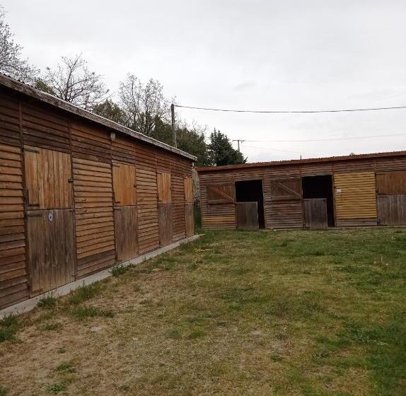 1间卧室的房子, Ferme De Fenivou