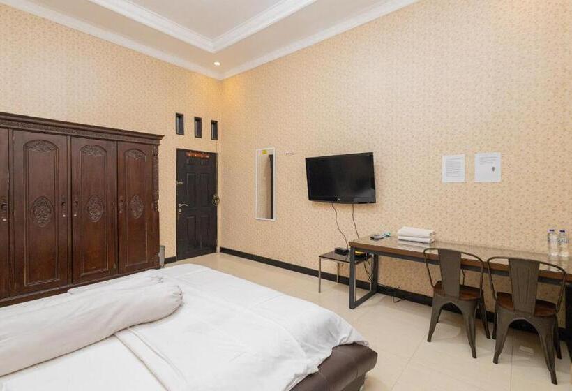 Номер Deluxe, Boss Residence Serang Mitra Reddoorz