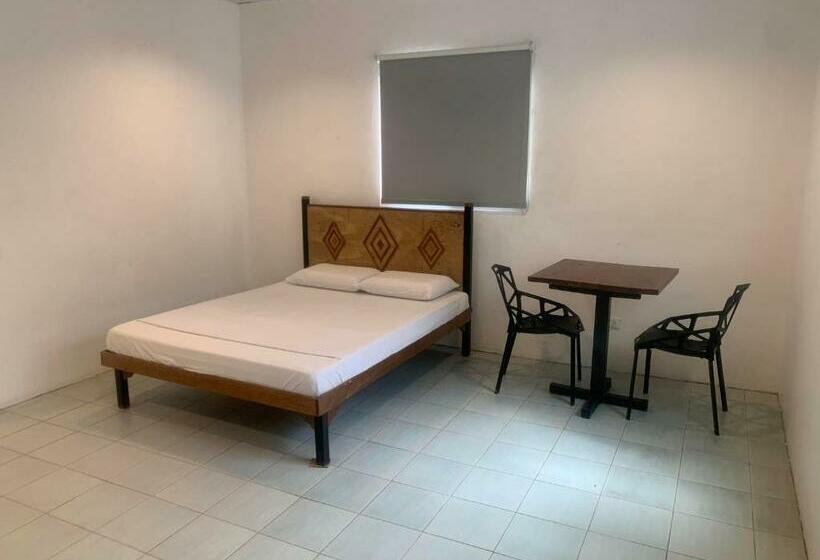 Номер Стандарт, Nacho Hostel Cebu