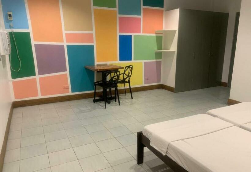 Номер Deluxe, Nacho Hostel Cebu