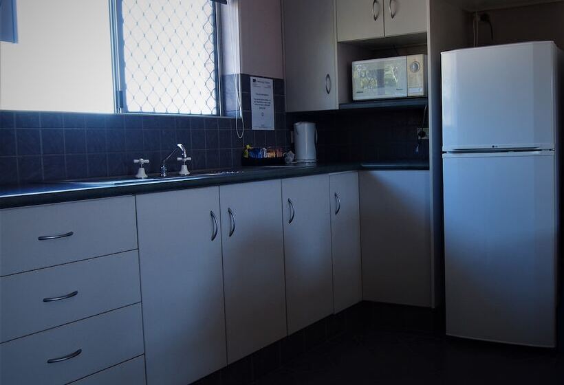 Апартаменты 3 Спальни, Grafton Central Motel
