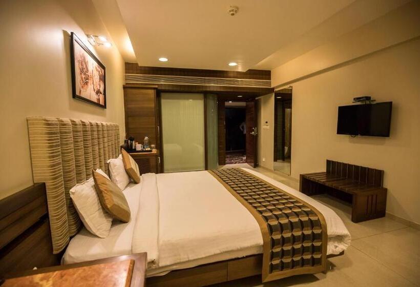 Habitació Business, Bizz The