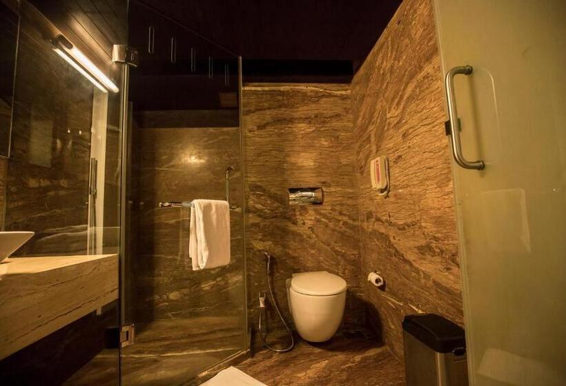 Habitació Premium, Bizz The