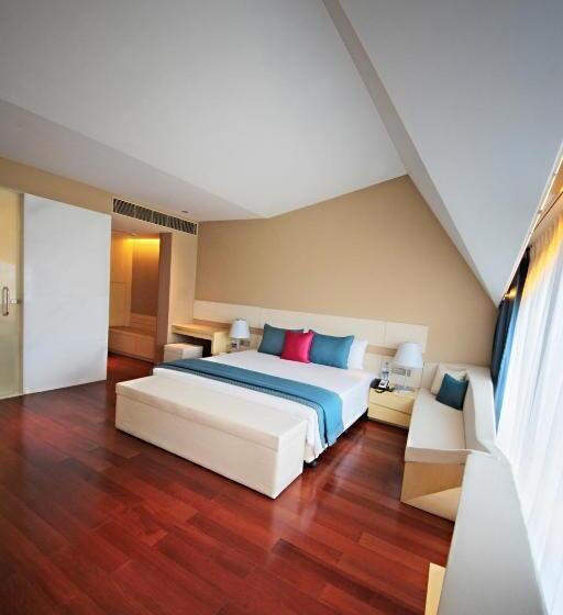 Deluxe Suite met Kingsize Bed, Vivanta New Delhi, Dwarka