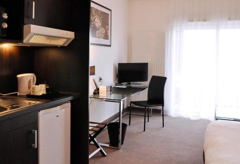经典工作室, Golden Tulip Nantes Carquefou Suite